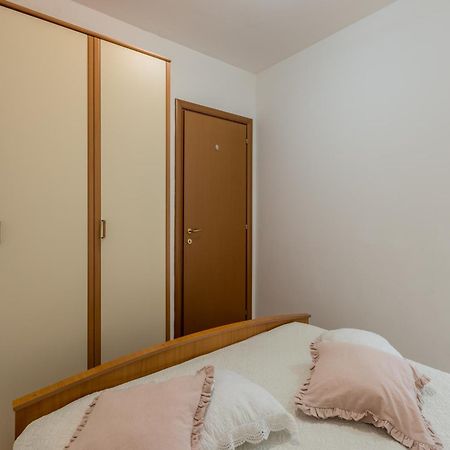 Apartment Split Karoglan Esterno foto