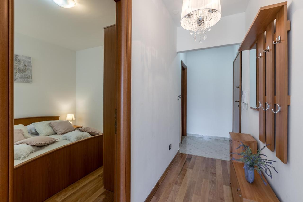 Apartment Split Karoglan Esterno foto