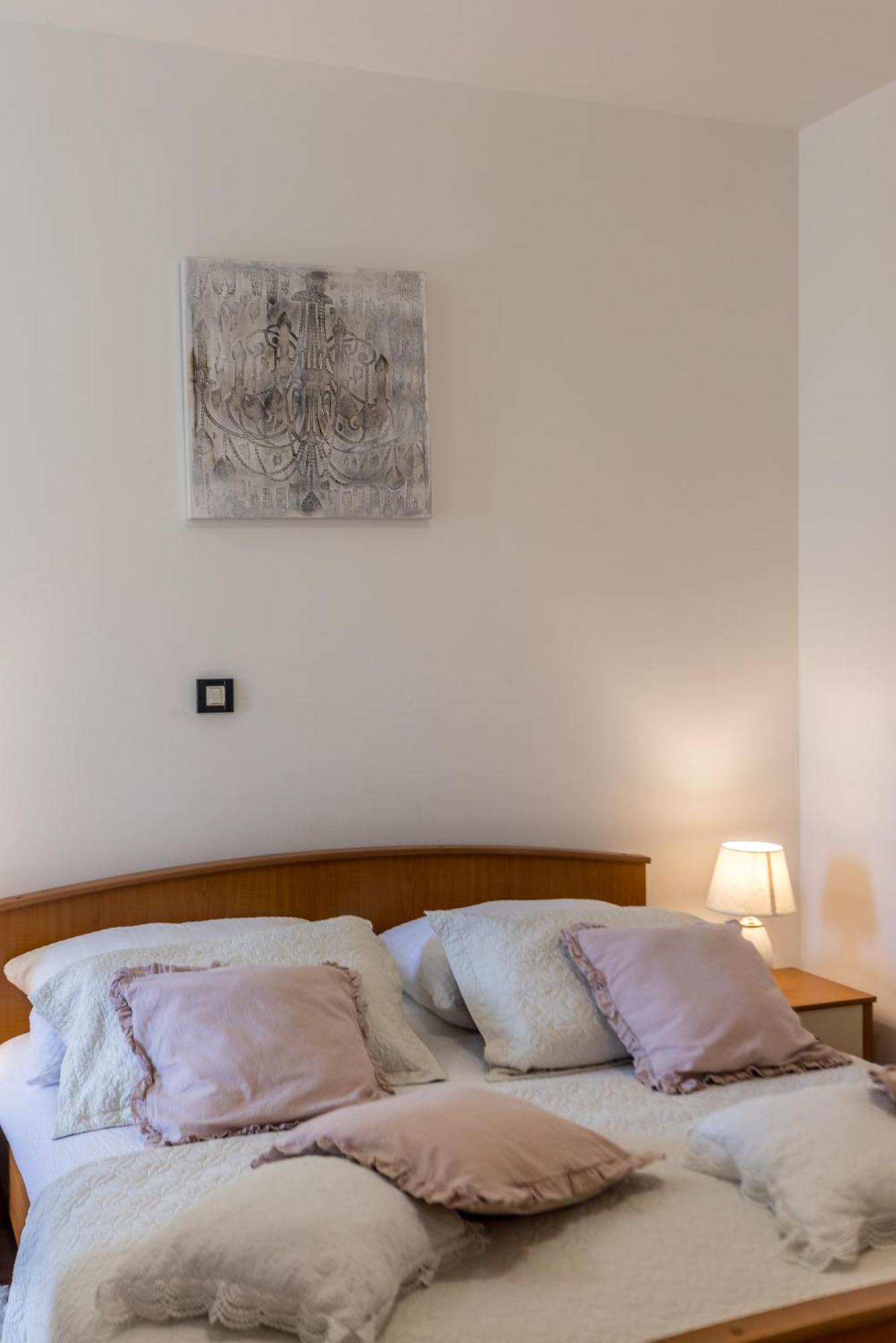 Apartment Split Karoglan Esterno foto