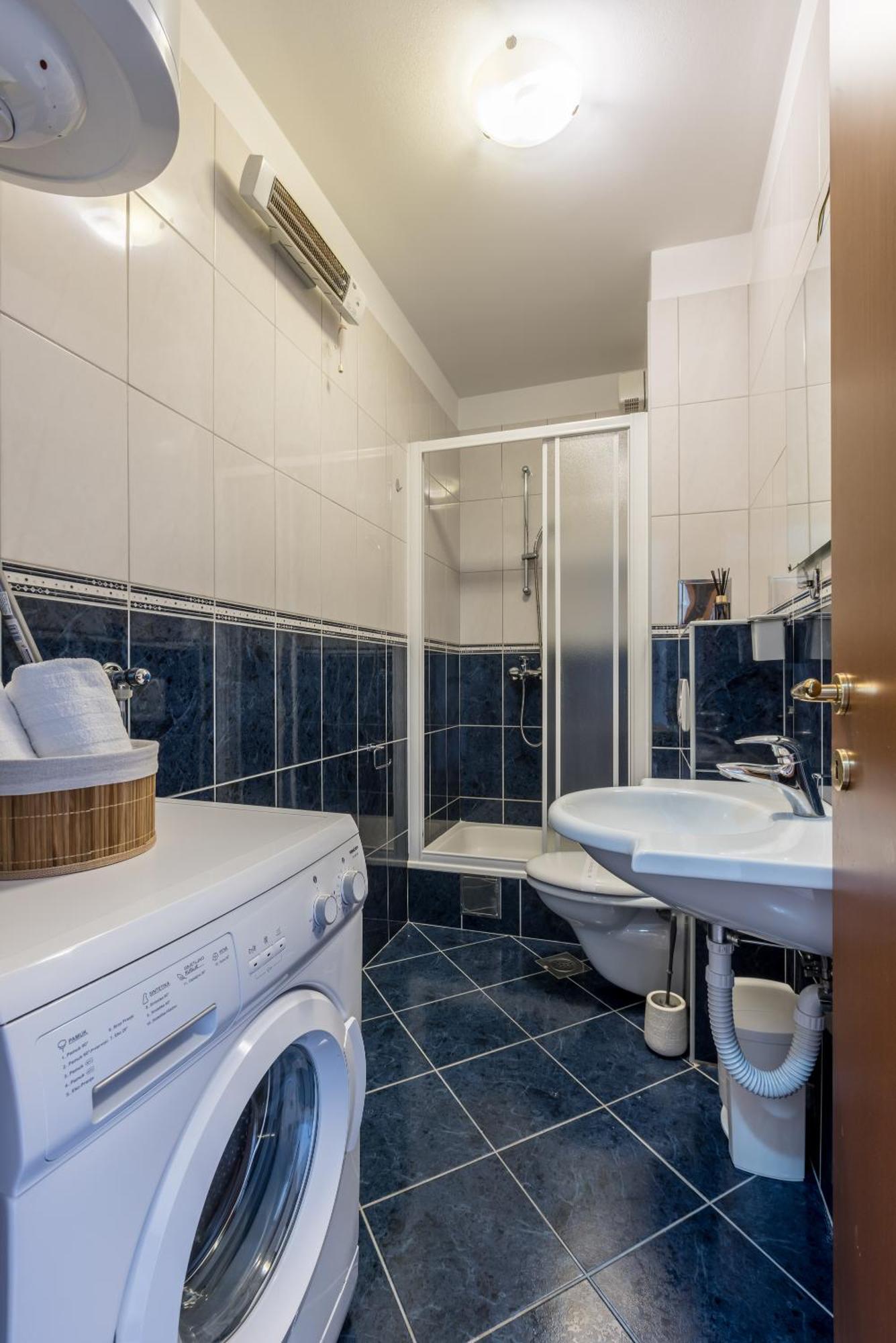 Apartment Split Karoglan Esterno foto